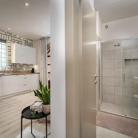 アパート Luxe Mr.m 2